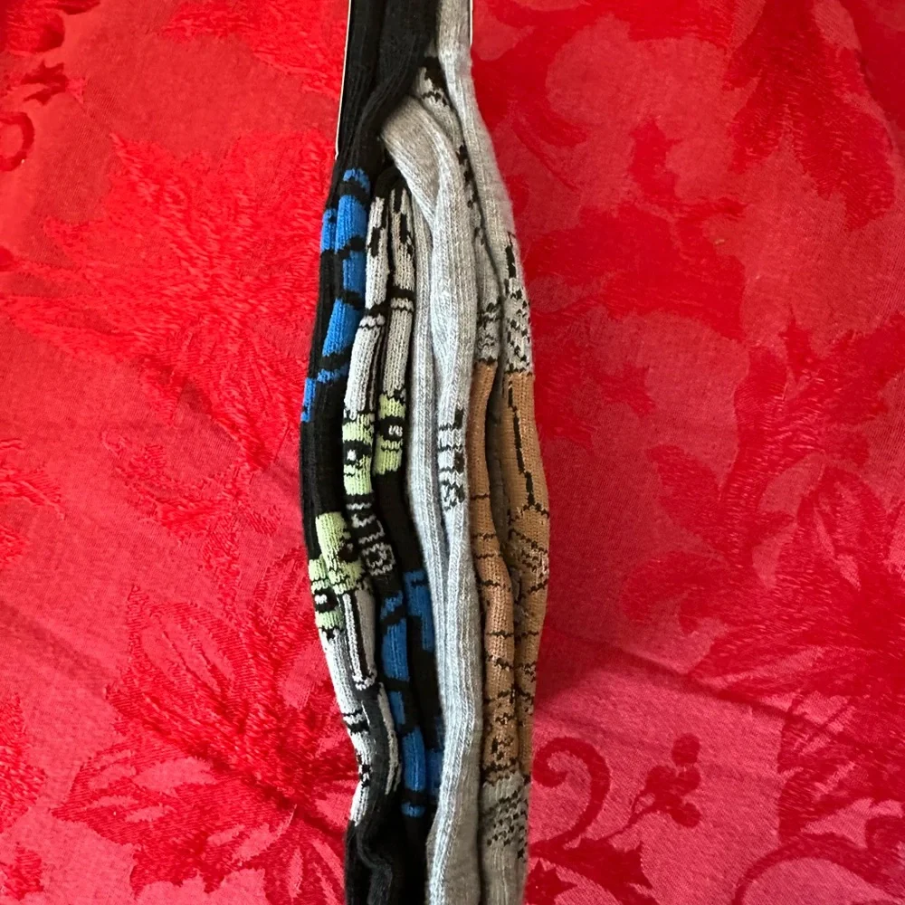 2 pack of Disney + Star Wars Mandalorian socks